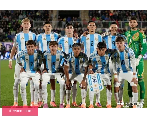 克罗地亚迎战巴西世界杯焦点之战悬念与荣耀并存强强对决走向终极较量